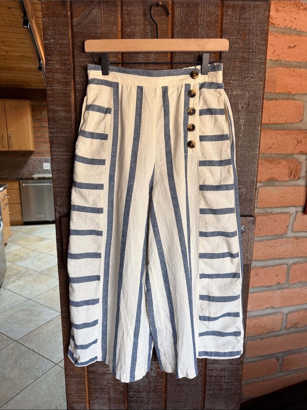 MAEVE pants size 2 cotton cropped striped loose wide leg coastal flowy summer